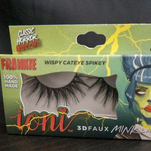 Frankie - Wispy Cateye Spikey